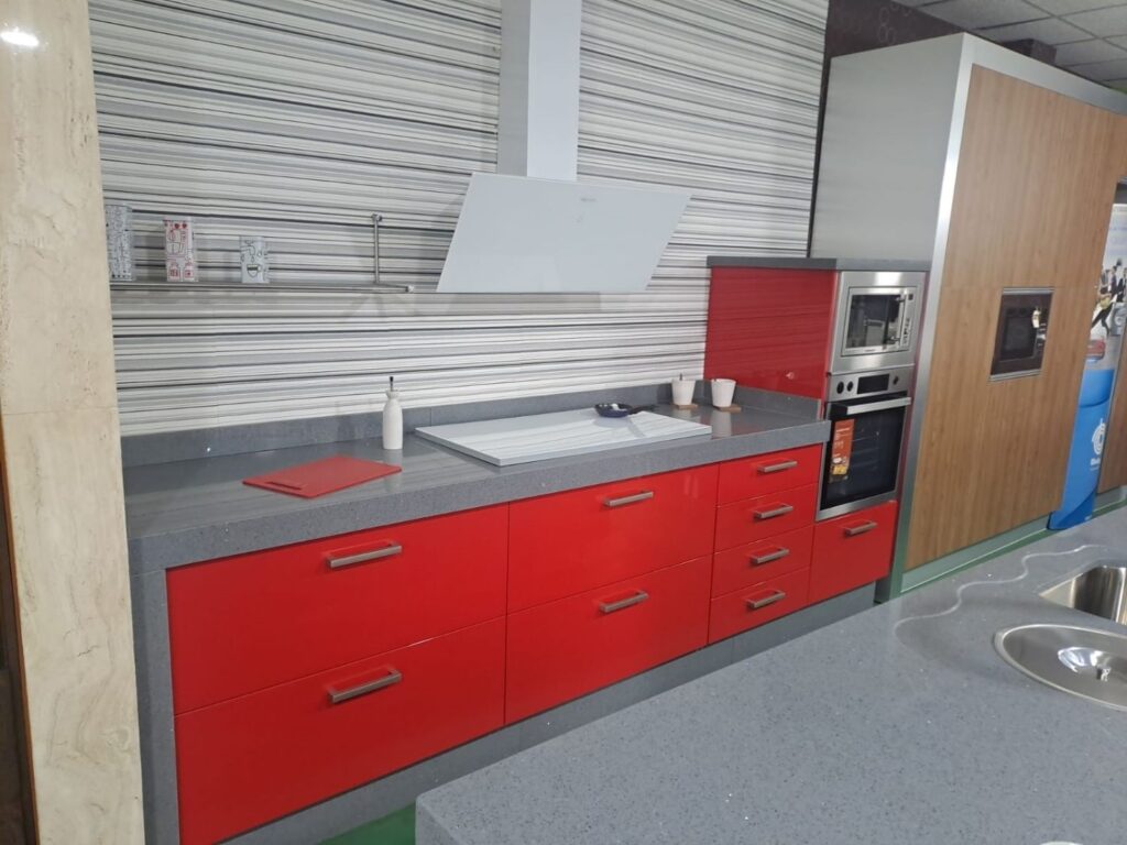 Cocina lacada en rojo de liquidación